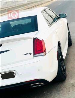 كرايسلر 300